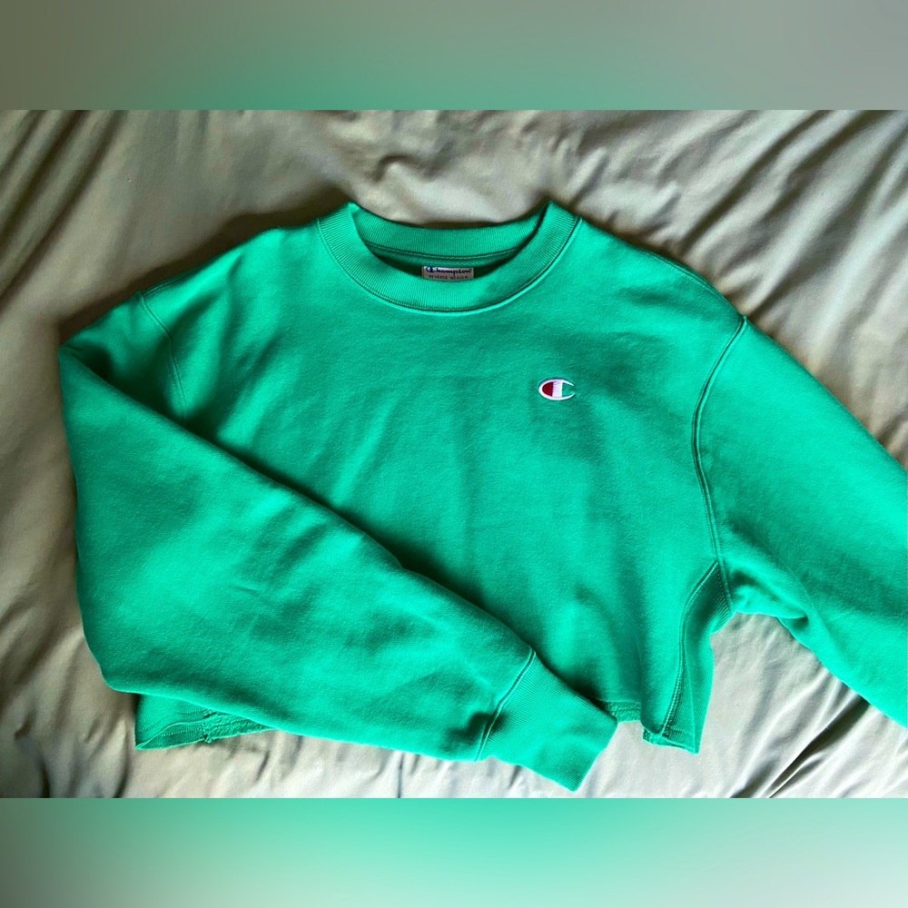 Cropped green champions sweatshirt